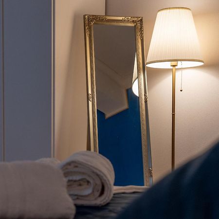 Freedom Suites Parma Buitenkant foto
